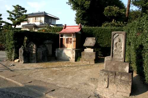 石仏群 新井 本庄市 埼玉県