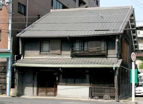 民家 本町２丁目 明石市