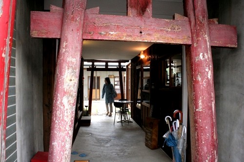 赤鳥居 奉還町４丁目 岡山市北区 岡山県