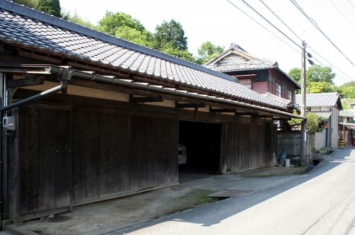 長屋門 新庄下 岡山市北区 岡山県