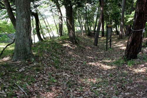 備中国分尼寺築地土塀跡 上林 総社市 岡山県