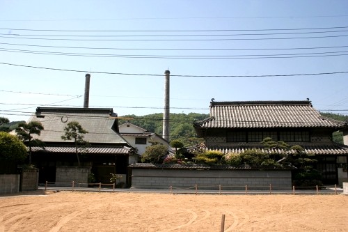 煙突のある風景 上出部町 井原市 岡山県