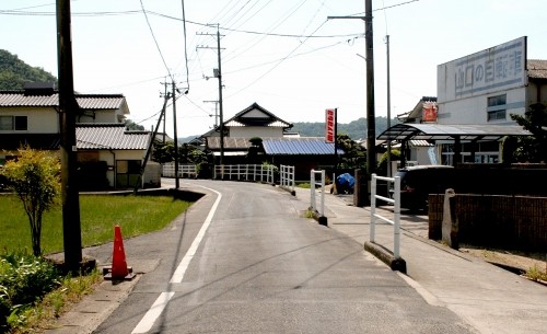 一里塚跡 下出部町 井原市 岡山県