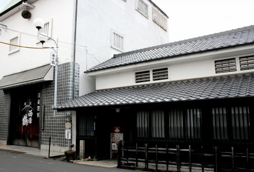 西条鶴醸造・天保井戸 西条本町 東広島市 広島県