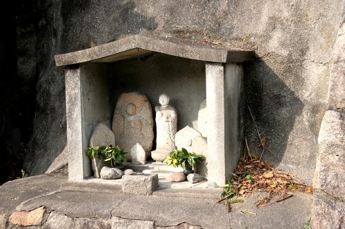 石仏 防地町 尾道市 広島県