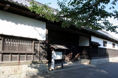 香川家長屋門 横山２丁目 岩国市 山口県