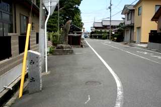 加茂町 先で県道に合流