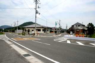 旧道右へ 小船木商栄会