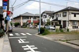 鍵の手町を右折 縄手町へ