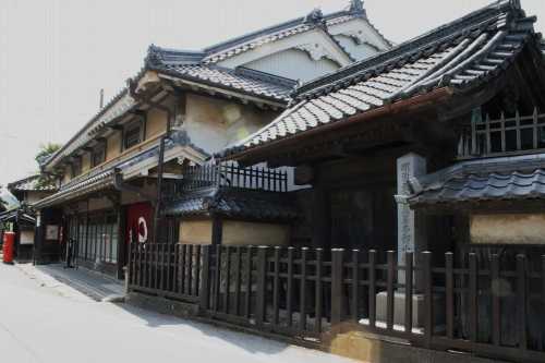 赤玉神教丸本舗 鳥居本 彦根市