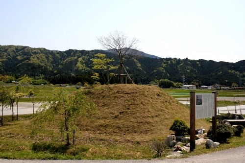 (復元)柏原一里塚 柏原 米原市 滋賀県