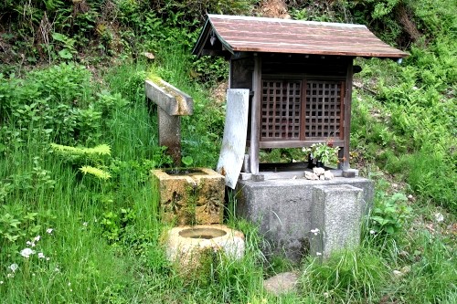 泰平水 中山町 彦根市 滋賀県