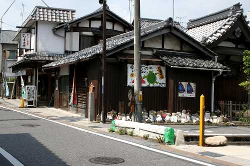 郡分地蔵 愛知川 愛荘町 愛知郡 滋賀県