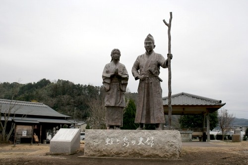 頼朝・政子像 四日町 伊豆の国市 静岡県