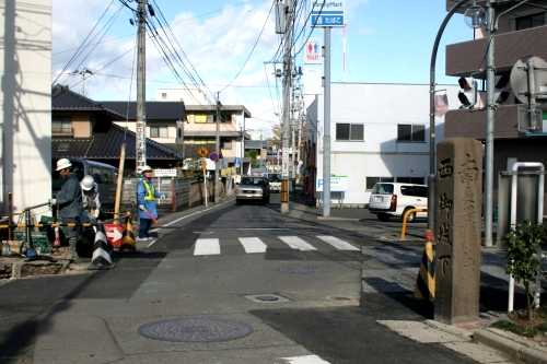 原町苦竹の道しるべ石 原町３丁目 仙台市