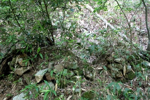 深坂古道・炭焼き窯跡 追分 敦賀市 福井県