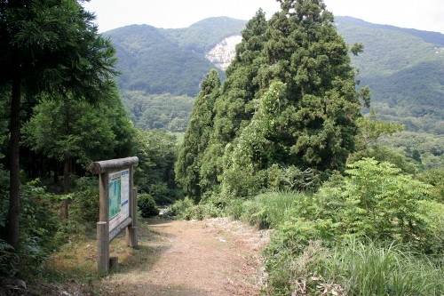 深坂古道・出口付近 追分 敦賀市 福井県