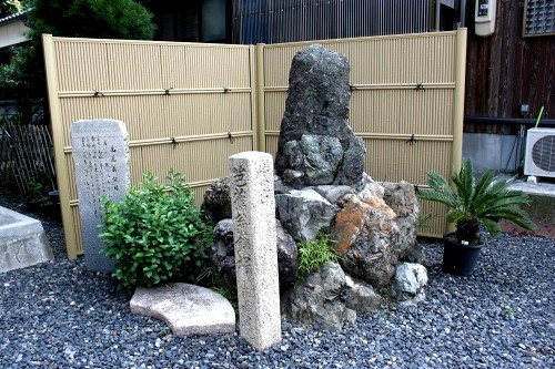 芭蕉翁鐘塚(金前寺) 金ヶ崎町 敦賀市 福井県