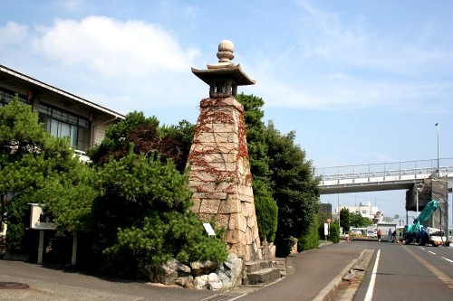 洲崎の高燈籠 川崎町 敦賀市 福井県