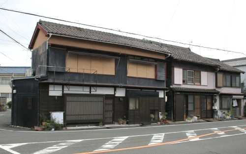 家並 南松山町 豊橋市 愛知県