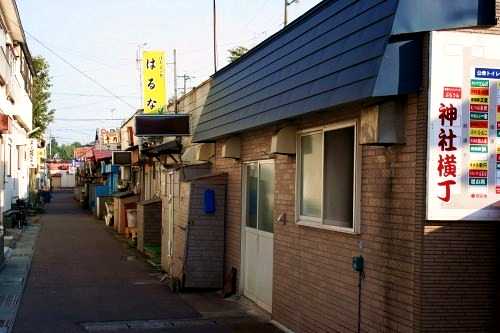 神社横丁 田名部町１ むつ市 青森県
