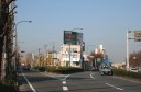 東海道馬入の一里塚(左歩道） 馬入交差点(榎木町・馬入本町） 平塚市