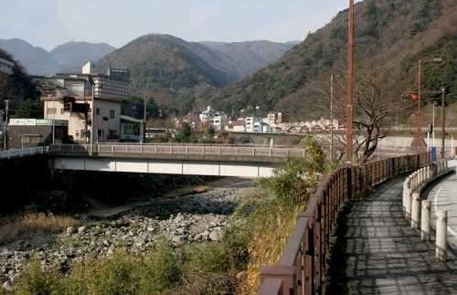 三枚橋 湯本 箱根町 足柄下郡