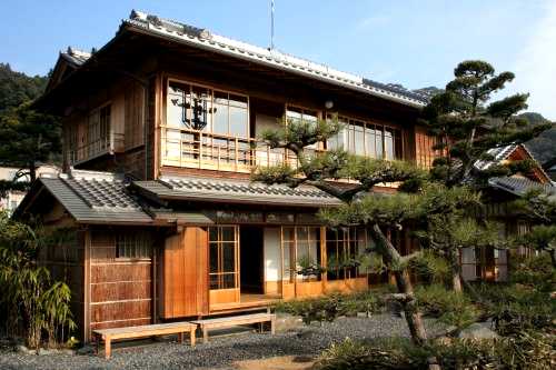 興津坐漁荘（西園寺公望公別邸） 興津清見寺町 清水区 静岡市 静岡県