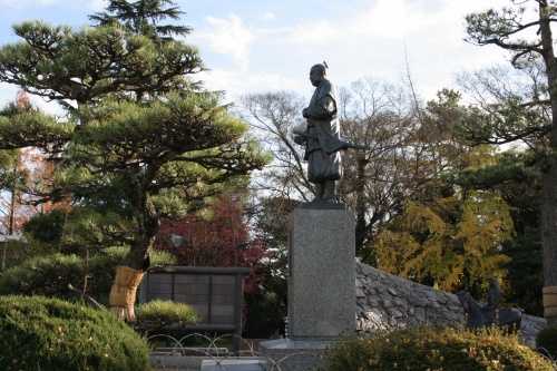 徳川家康公銅像 岡崎公園 康生町 岡崎市 愛知県
