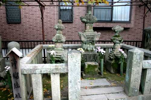 浄瑠璃姫の墓 誓願寺 馬場 岡崎市 愛知県