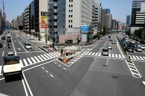 札の辻陸橋（三田警察署前）（右：東海道R１５ 左：R３０１）