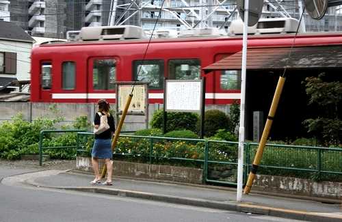 芭蕉句碑前 京急八丁畷駅手前 池田町１丁目 川崎区