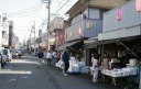 生麦魚河岸通り ８時～１１時 （日祭日・水曜休業） 旧東海道