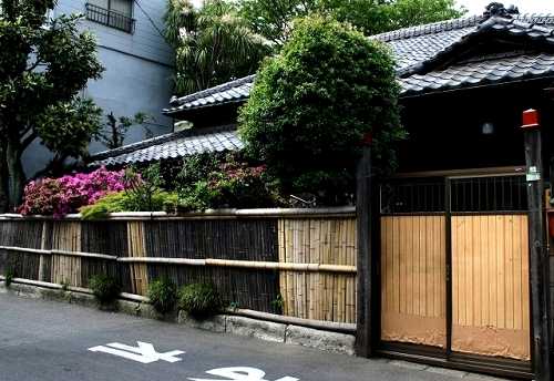 竹塀 興野２丁目２２ 足立区