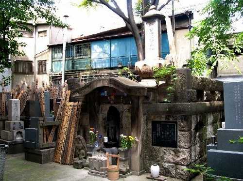 新吉原総霊塔 浄閑寺 三ノ輪