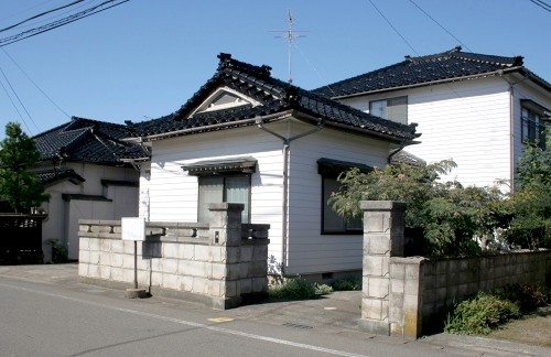 向屋跡 3丁目 象潟町 にかほ市 秋田県