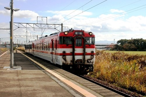 羽越本線 各停 羽前大山駅 鶴岡市 山形県