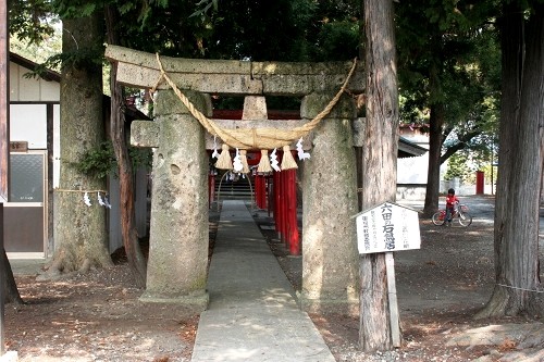 與次郎稲荷神社・六田の石鳥居 四ツ家1丁目 東根市 山形県